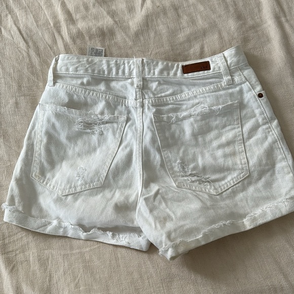Abercrombie & Fitch Annie High Rise Short - Picture 2 of 3